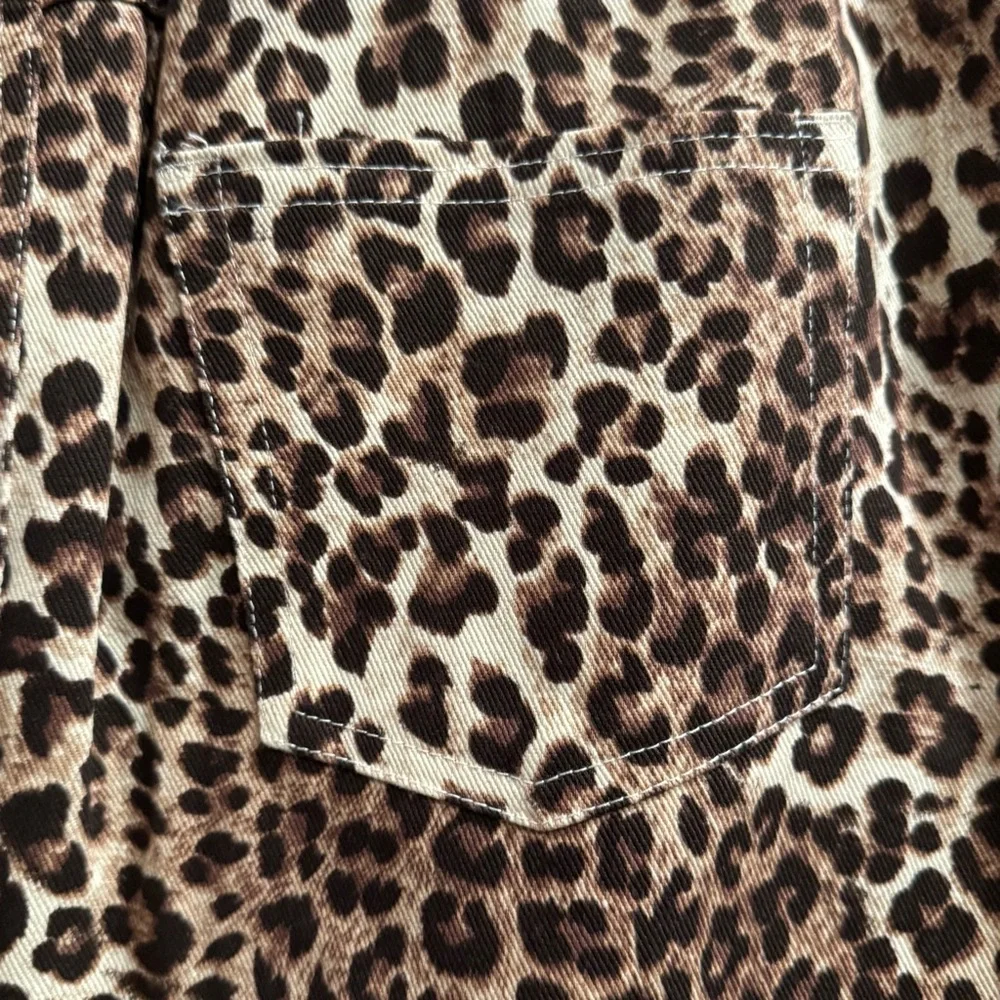 NWT Ultra Flirt Twill Mini Skirt Leopard Print Size Large